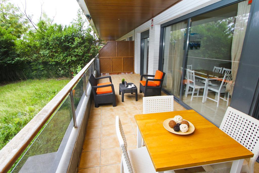Planet Costa Dorada Apartment *